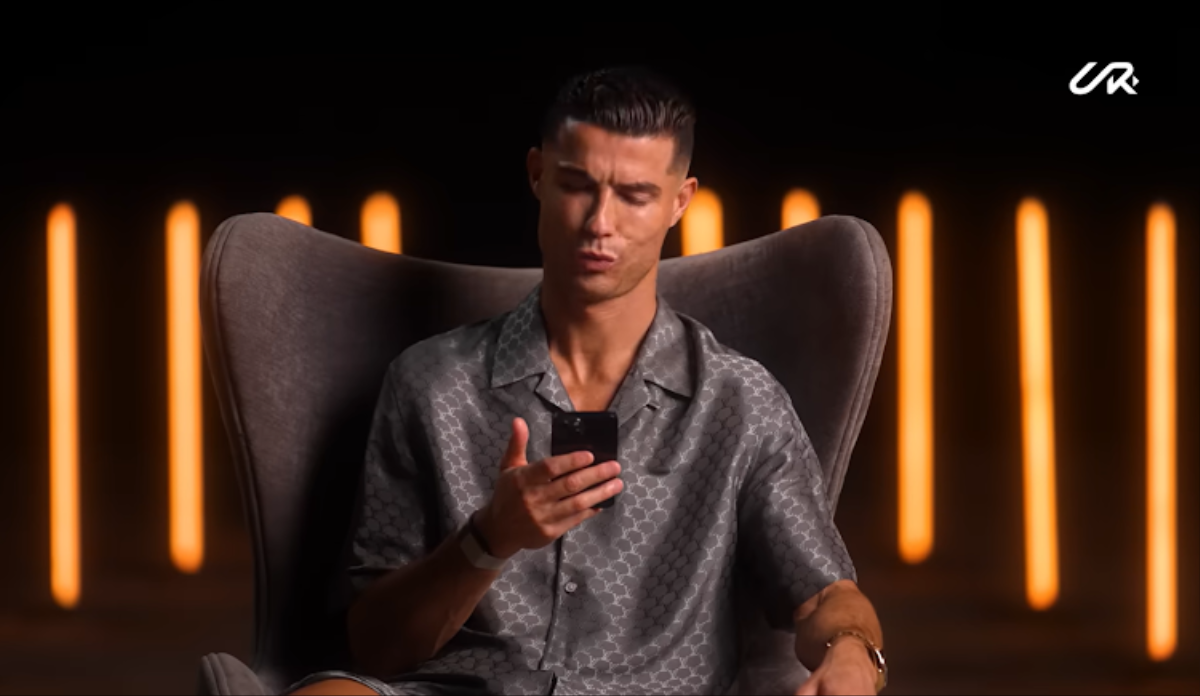 Ronaldo đạt nút kim cương Youtube, lập kỷ lục vô tiền khoáng hậu Ảnh 1