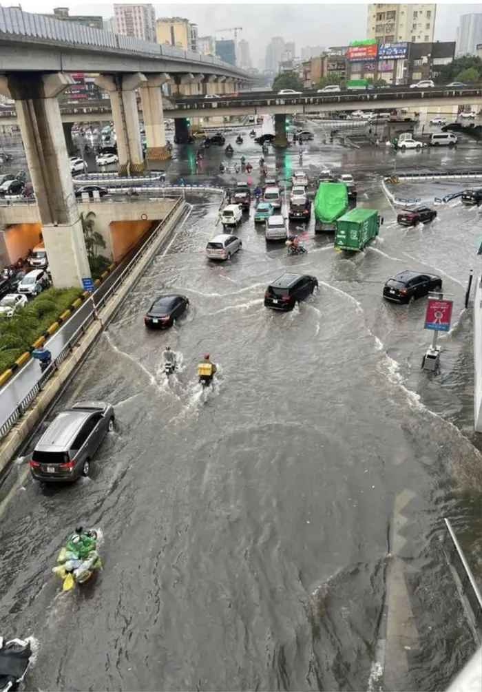 Cơn bão này, tuy không mạnh như siêu bão Yagi, nhưng các chuyên gia vẫn cảnh báo về diễn biến phức tạp trong thời gian tới.