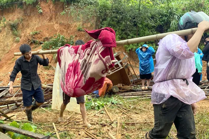  Đến sáng 10/9, tiếp tục tìm thấy nhiều thi thể nạn nhân 