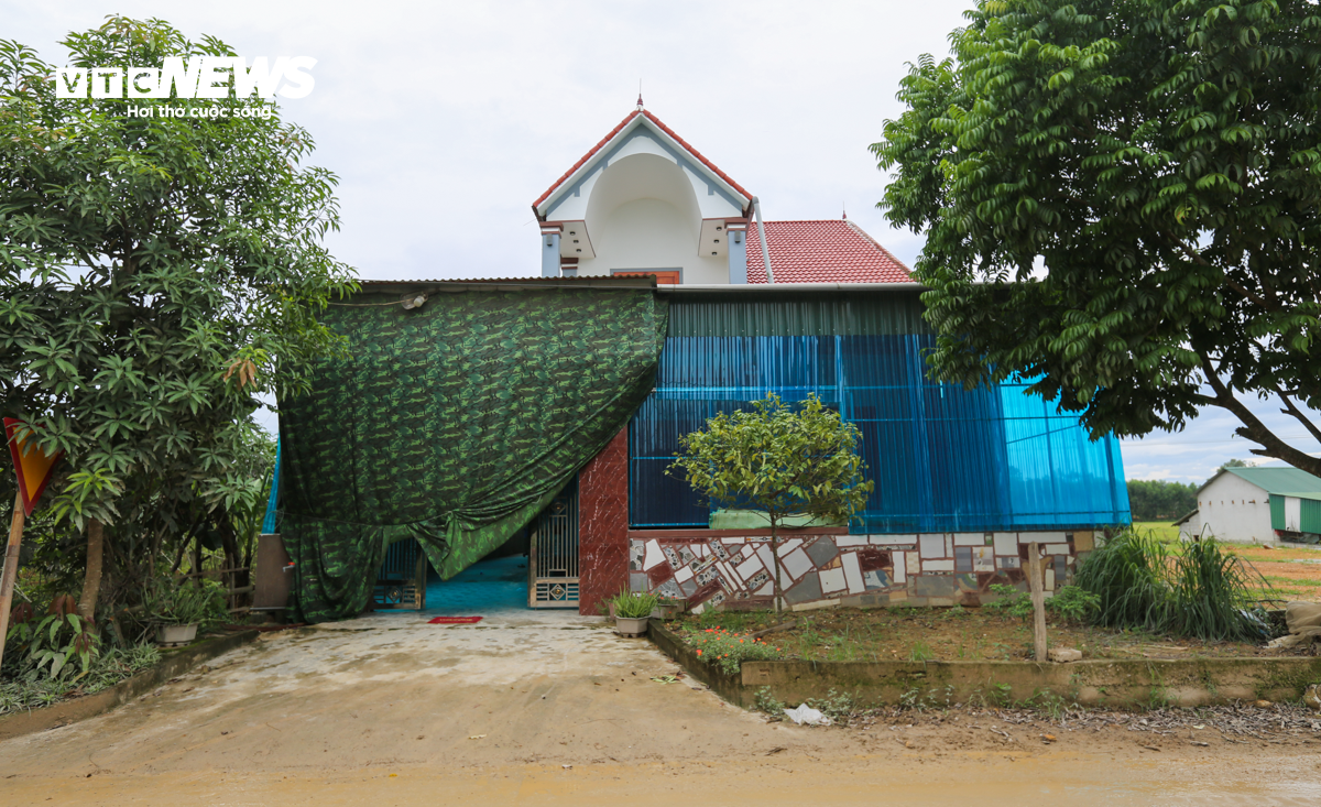 ‘Binh đoàn’ xe tải cày nát đường ở Hà Tĩnh, dân khốn khổ sống chung với bùn đất - 10