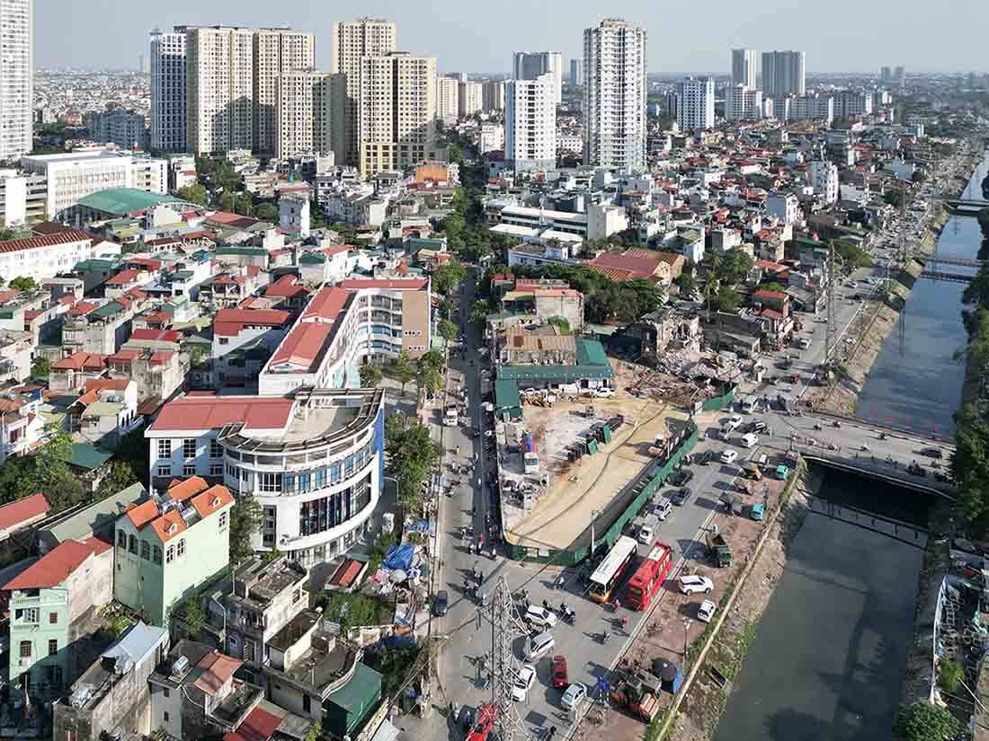 Dự án nâng cấp, mở rộng đường Tam Trinh dài 3,4 km, điểm đầu tại nút giao Tam Trinh (quận Hoàng Mai, Hà Nội). 